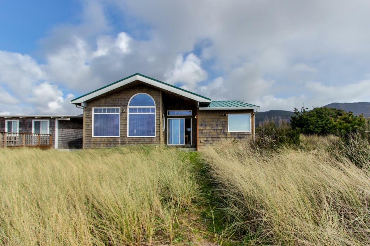 Beach Whale Rockaway Beach Exterior photo